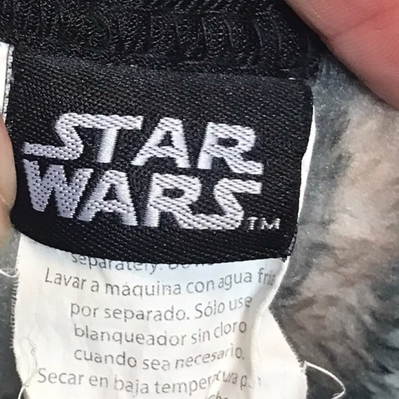 Star Wars Mandalorian Blanket 63x80 - Picture 3 of 4